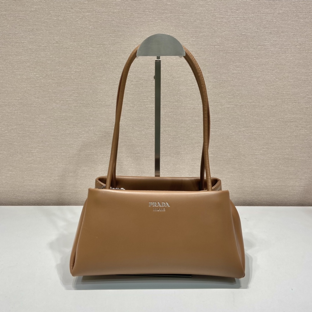 Prada_1BA368_Tote_Bag-26